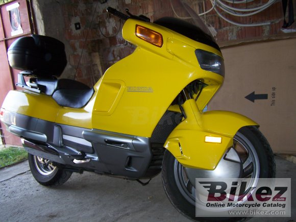 1995 Honda PC800 Pacific Coast photo